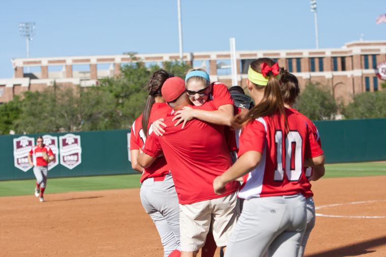 Salado Sweeps Woodville
